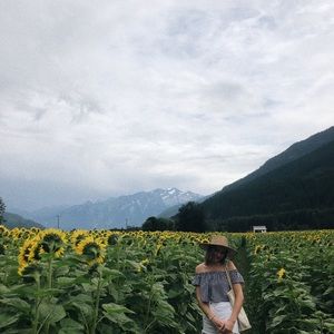 Meet your Posher, Emma